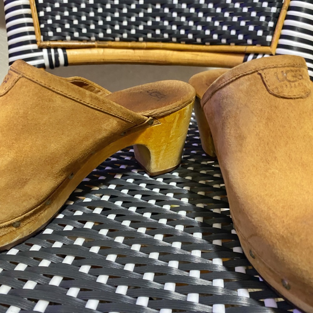 Size 9 Ugg Suede Colorblock Pattern Mules. - image 5